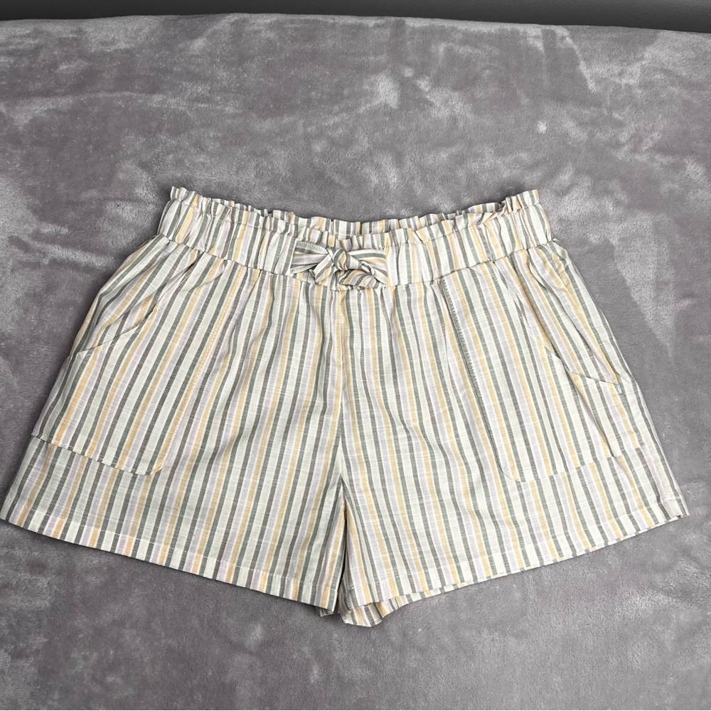 Carters stripped cotton shorts.